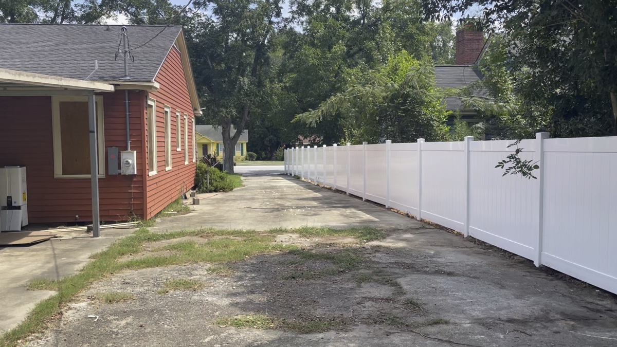 Completed 400+ foot vinyl privacy fence installation Columbia SC